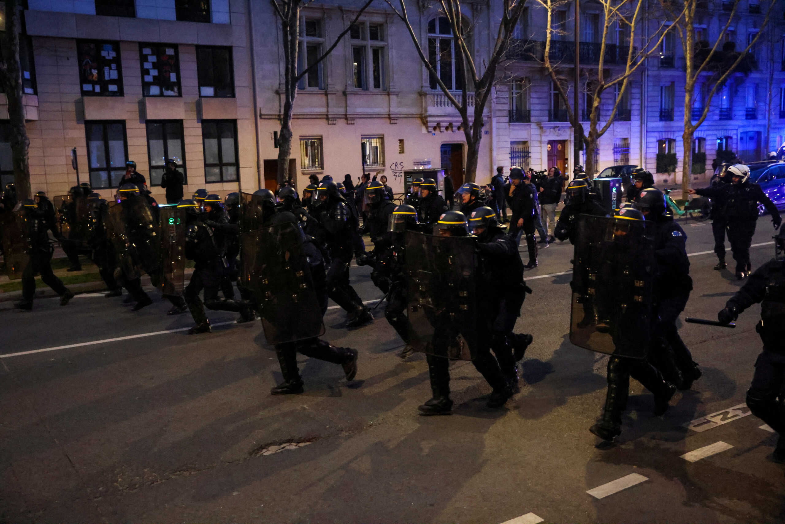 Γαλλία: Υπερβολική βία και καταχρηστικές συλλήψεις στις διαδηλώσεις καταγγέλλει η Διεθνής Αμνησιτία