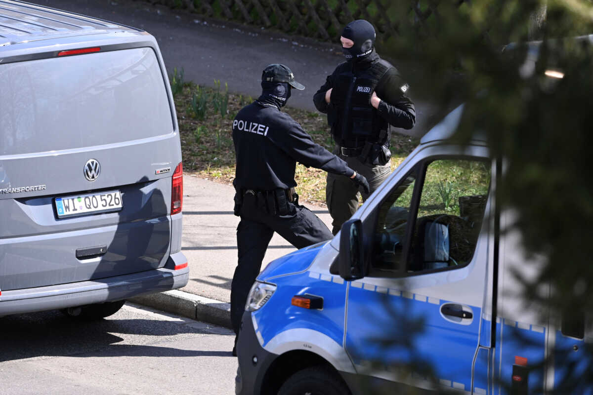 Βερολίνο: Τρεις τραυματίες από επίθεση άνδρα με χειροβομβίδα και μαχαίρι