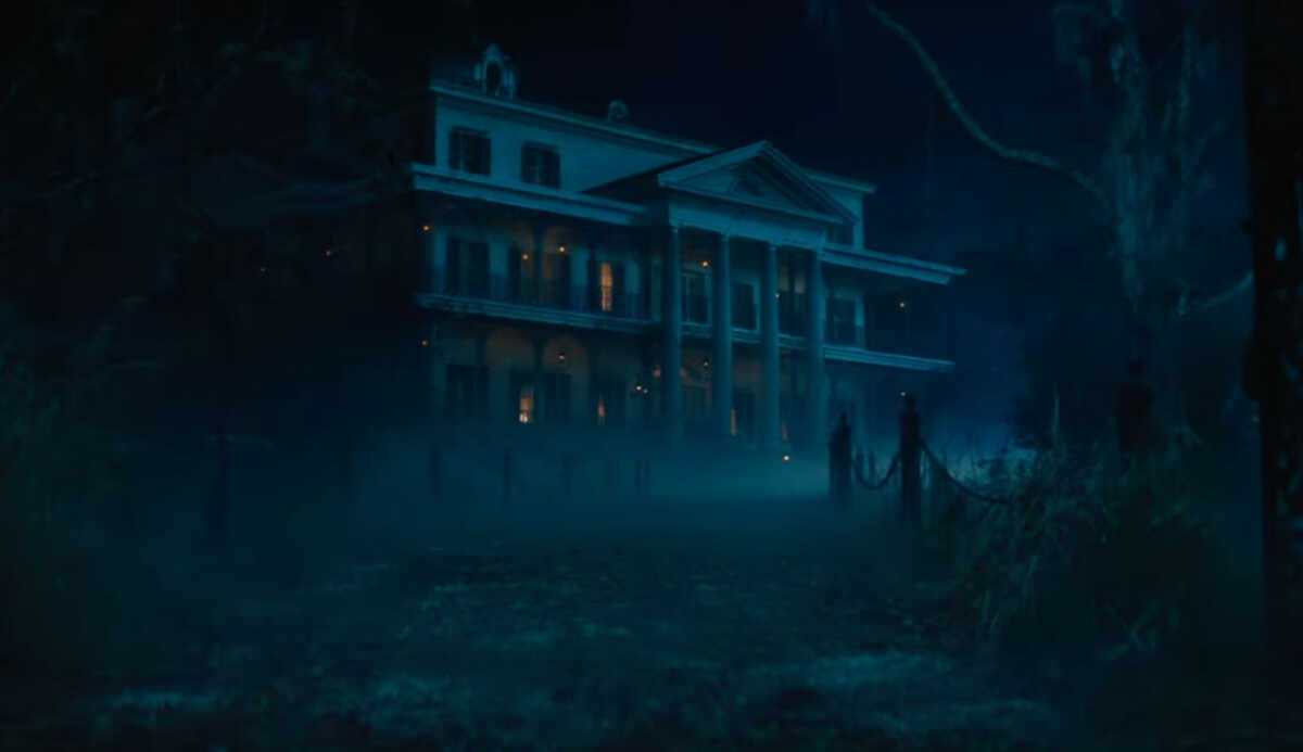 Haunted Mansion: Το στοιχειωμένο σπίτι της Disneyland ξαναζωντανεύει – Δείτε το τρέιλερ