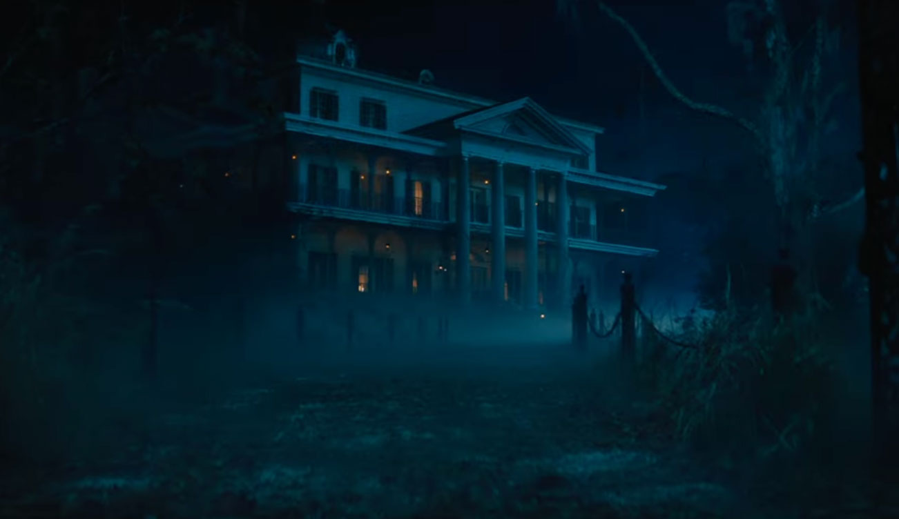 Haunted Mansion: Το στοιχειωμένο σπίτι της Disneyland ξαναζωντανεύει – Δείτε το τρέιλερ