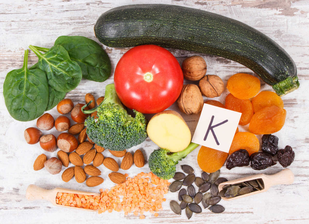 Βιταμίνη Κ: Τα σημαντικά οφέλη στην υγεία, σε ποιες τροφές υπάρχει