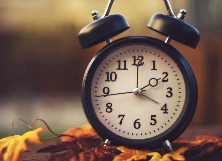 Αλλαγή ώρας 2023: Πότε γυρνάμε τα ρολόγια πίσω, έρχεται η θερινή ώρα