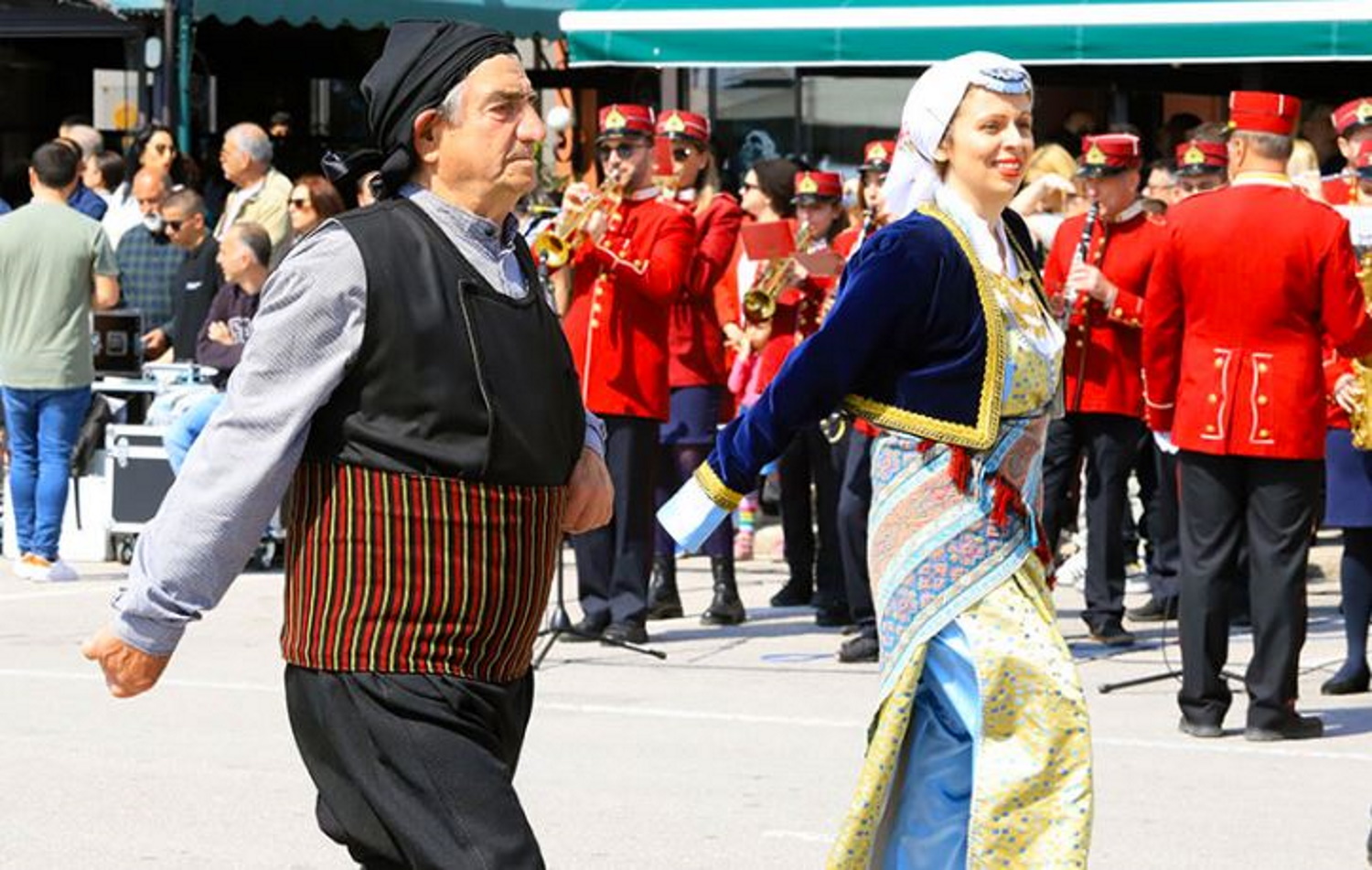 Παρέλαση 25ης Μαρτίου – Καβάλα: Συμμετείχε ο πατέρας του Νίκου Κουρκούλη