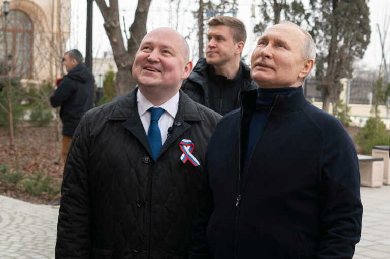 Η Ουκρανία σχολιάζει την επίσκεψη Πούτιν στη Μαριούπολη - «Ο δολοφόνος επιστρέφει στον τόπο του εγκλήματος»