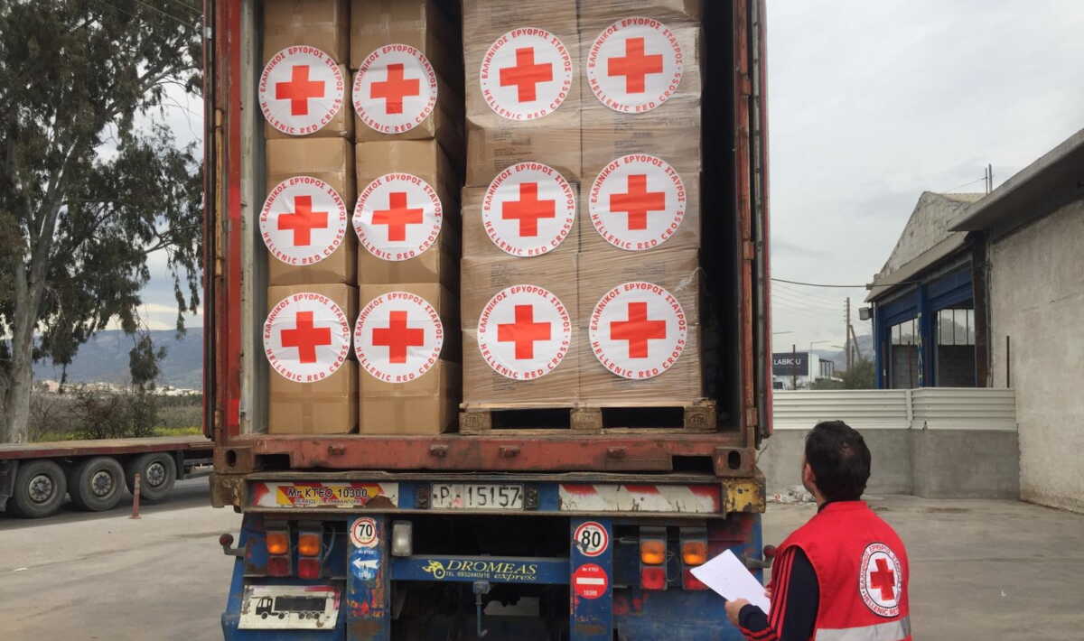 Συρία: Βοήθεια 20 τόνων ανθρωπιστικού υλικού από τον Ελληνικό Ερυθρό Σταυρό προς τους σεισμόπληκτους