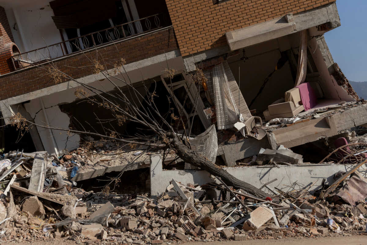 FILE PHOTO: A general view of destroyed apartment in the aftermath of the deadly earthquake in Antakya, Hatay province, Turkey, February 20, 2023. REUTERS