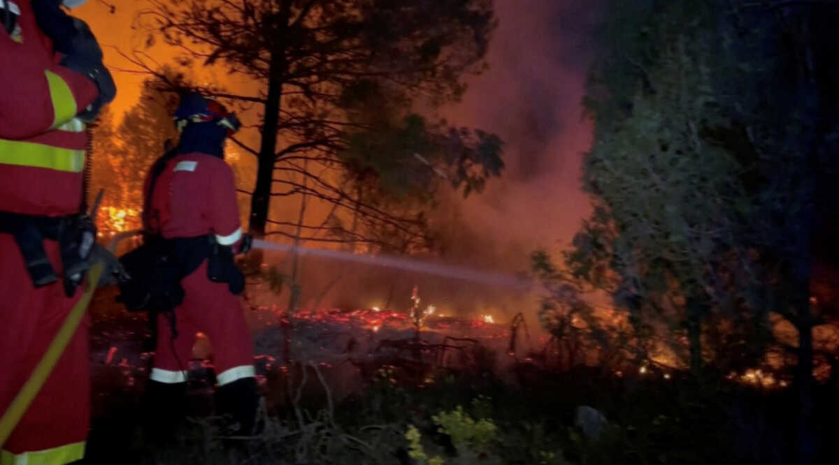 Ισπανία: Καίει ανεξέλεγκτη η φωτιά στο ανατολικό τμήμα της χώρας
