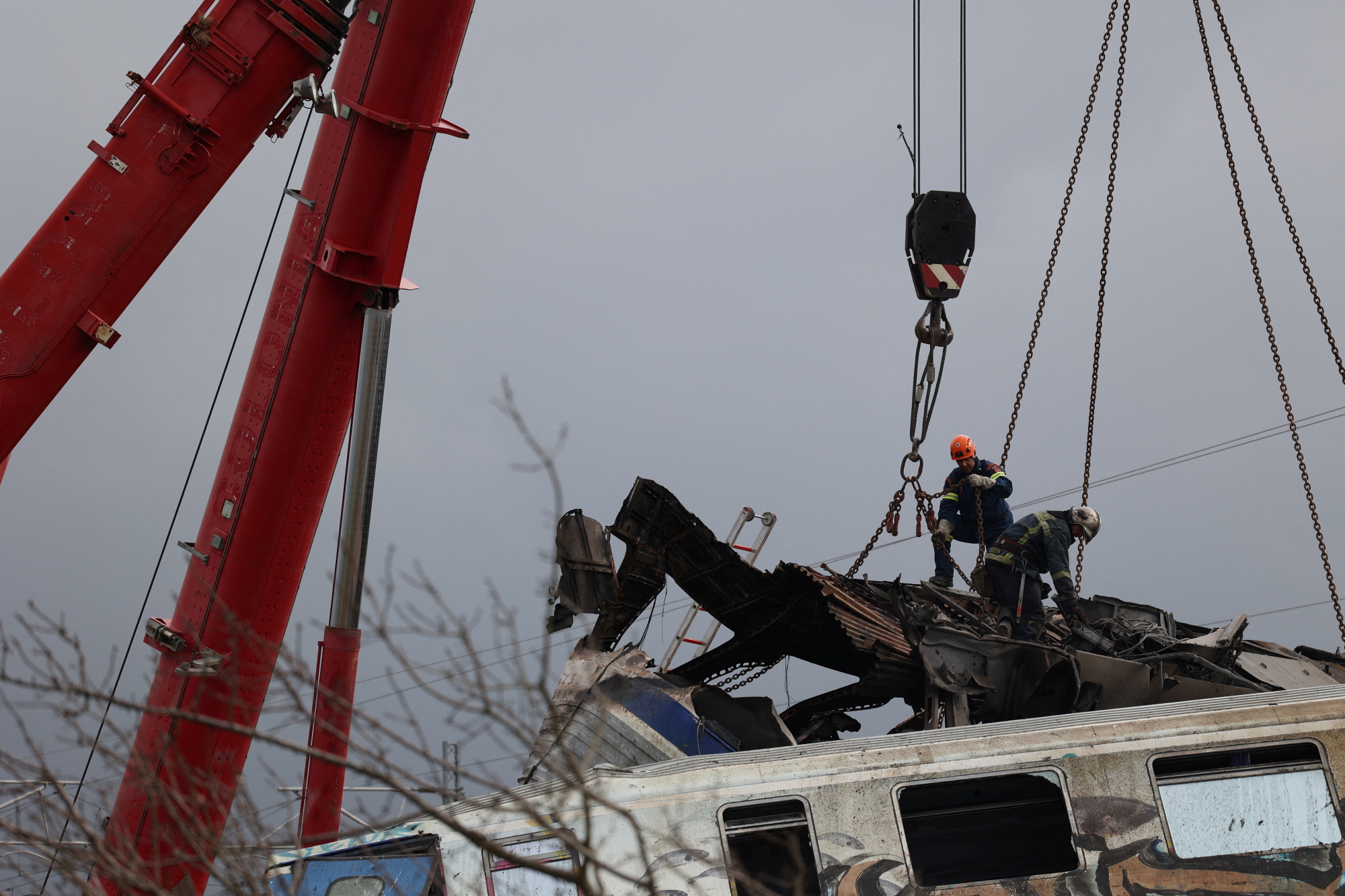 Σύγκρουση τρένων στα Τέμπη: Από την Αμαλιάδα ένας από τους μηχανοδηγούς που ανασύρθηκε νεκρός