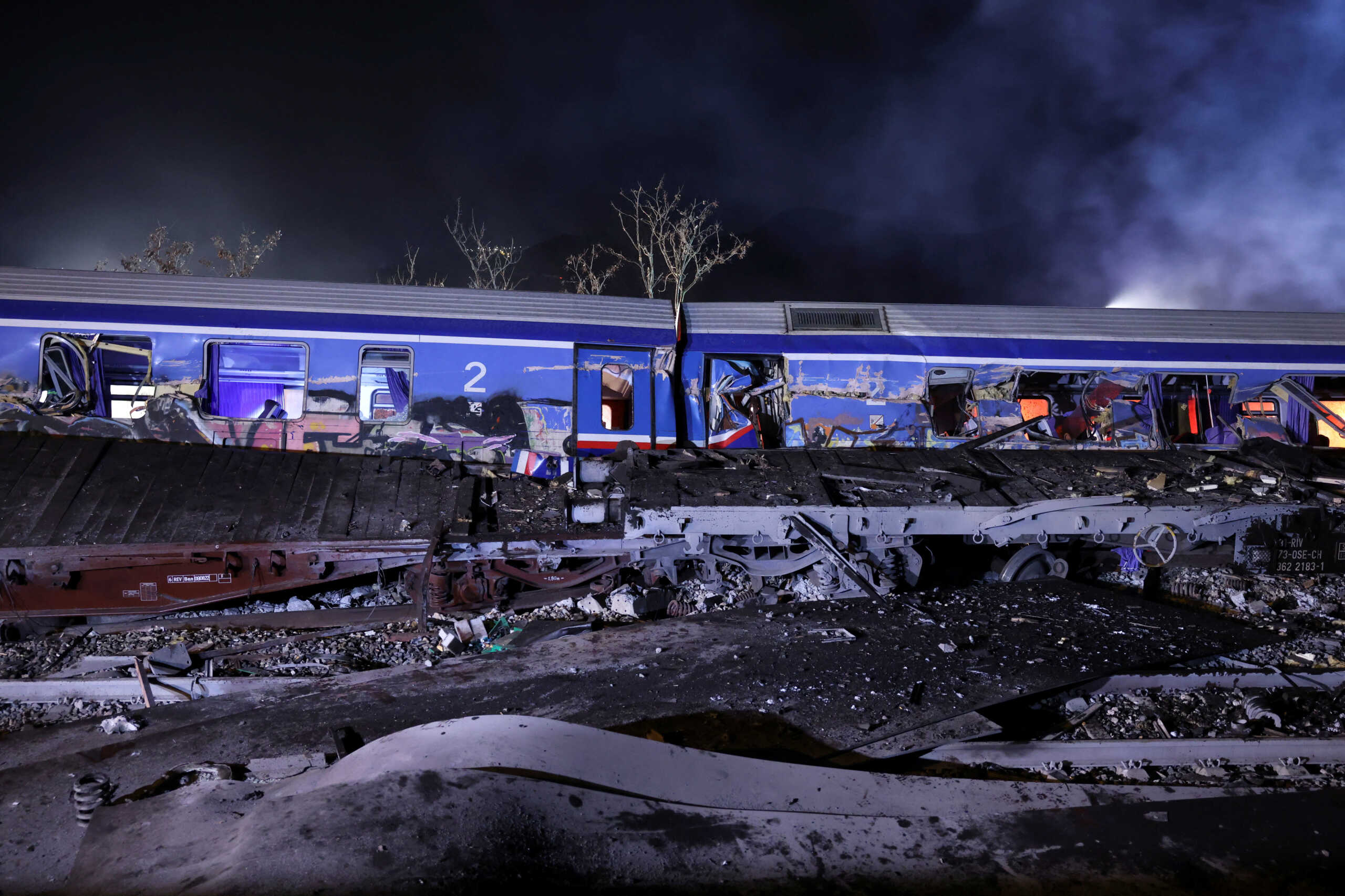 Σύγκρουση τρένων στα Τέμπη: Ο ΟΣΕ έθεσε σε αργία τον σταθμάρχη Λάρισας και τον επιθεωρητή που τον επέλεξε