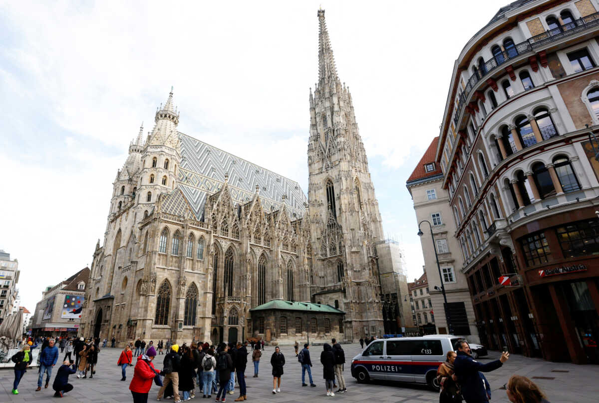 Αυστρία: Συναγερμός για τρομοκρατικές επιθέσεις ισλαμιστών σε εκκλησίες στη Βιέννη