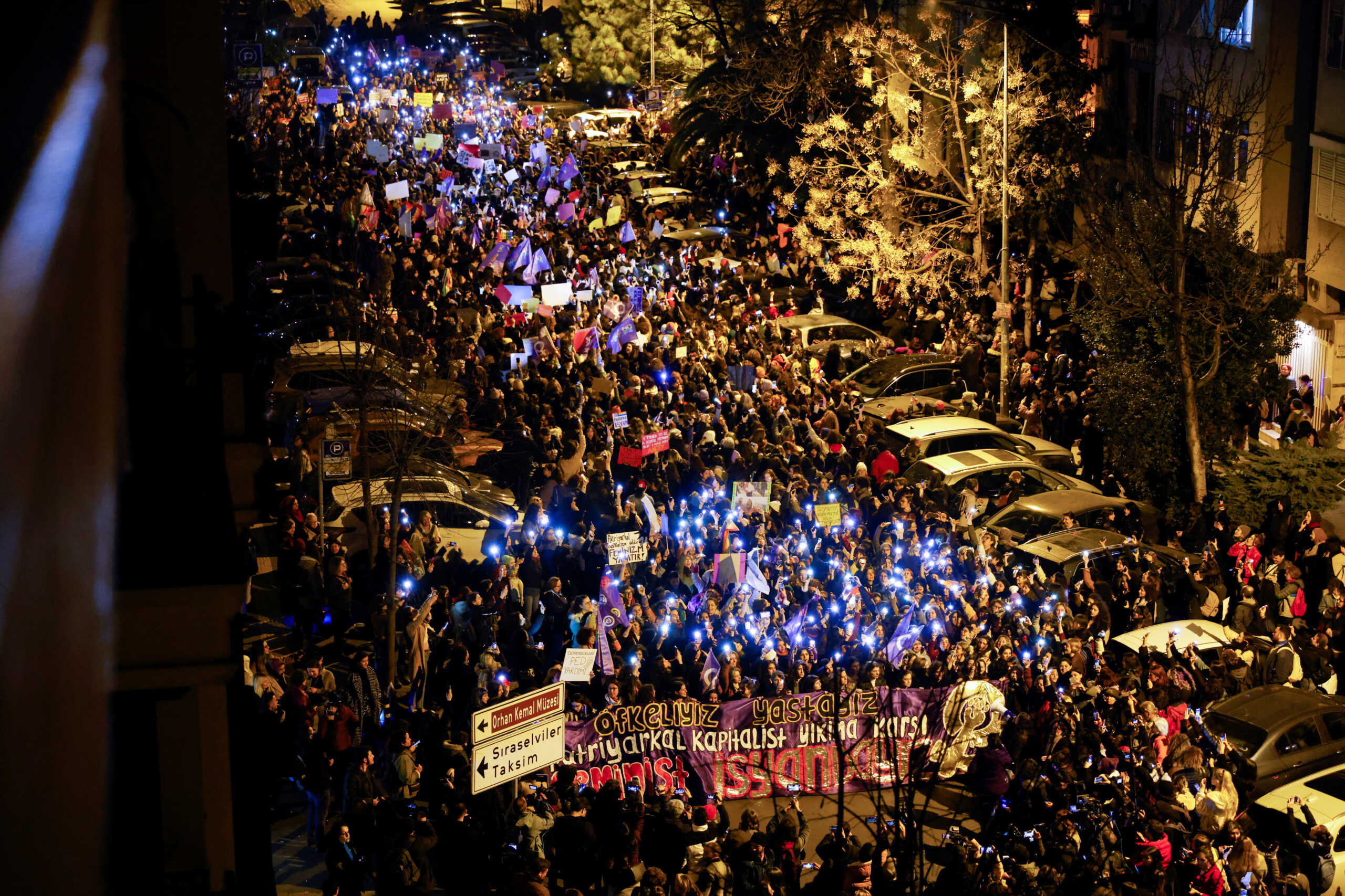 Τουρκία: Σπρέι πιπεριού χρησιμοποίησε η αστυνομία σε πορεία για την Παγκόσμια Ημέρα Γυναίκας στην Κωνσταντινούπολη