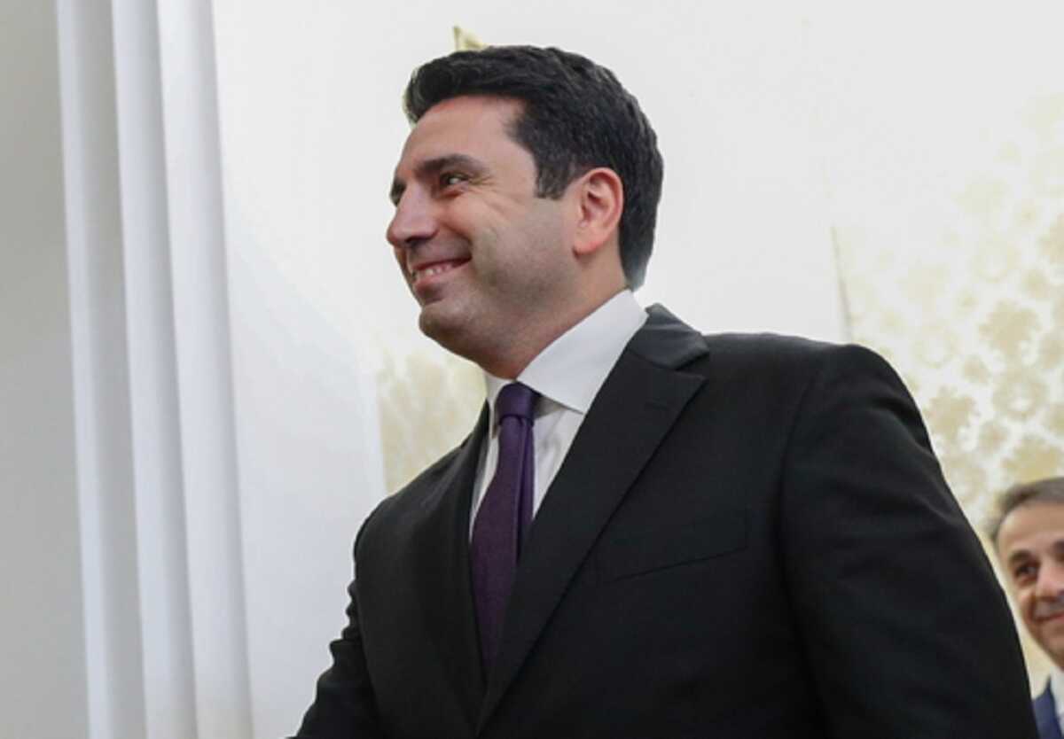 epa09505242 A handout photo made available by the Russian Foreign Ministry press service shows Russian Foreign Minister Sergei Lavrov (L) shakes hands with Armenian National Assembly Speaker Alen Simonyan during their meeting in Moscow, Russia, 04 October 2021. Alen Simonyan is on a three-days official visit in Russia.  EPA