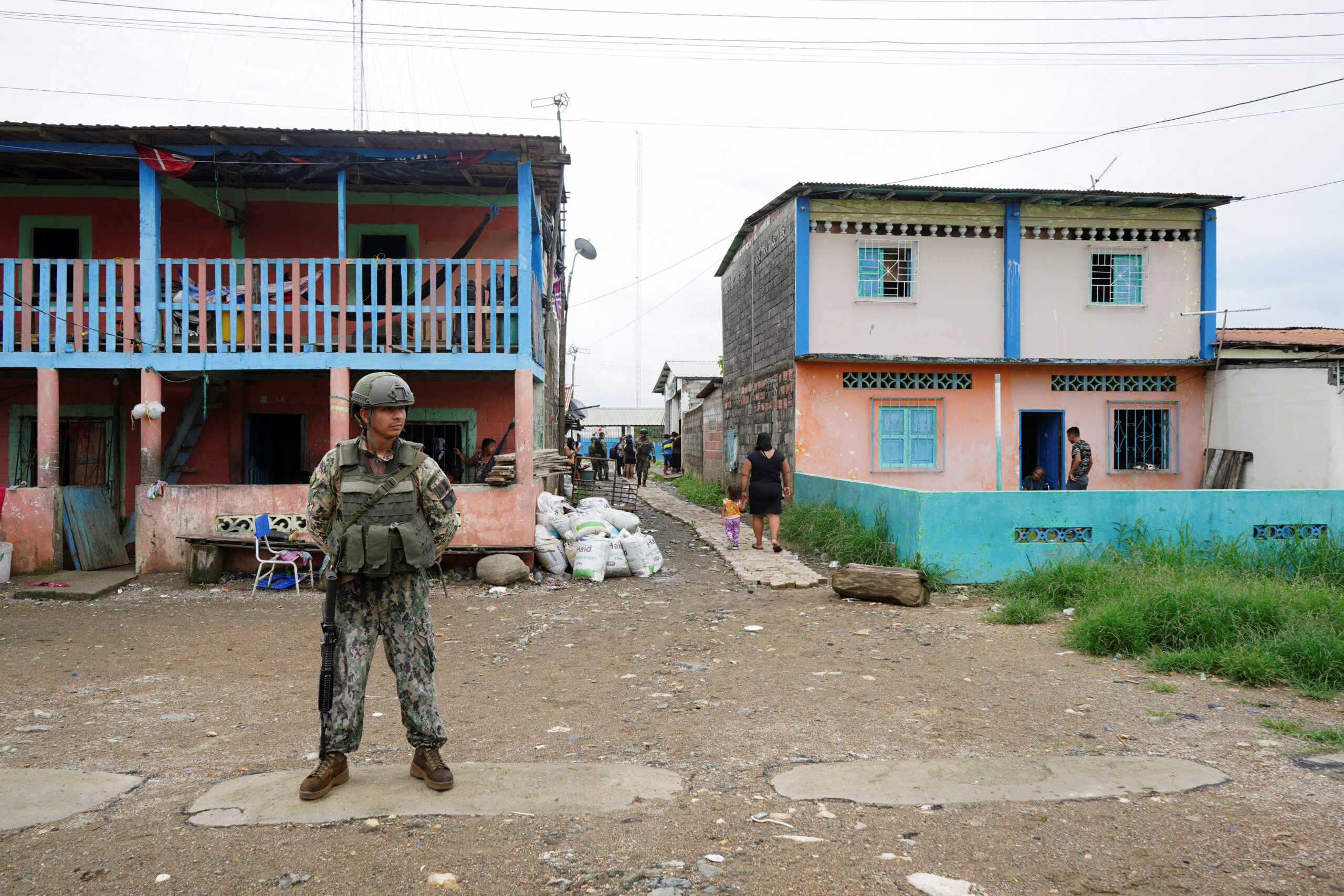 Ισημερινός: Μακελειό σε ψαροχώρι από επίθεση ενόπλων – Εννέα νεκροί