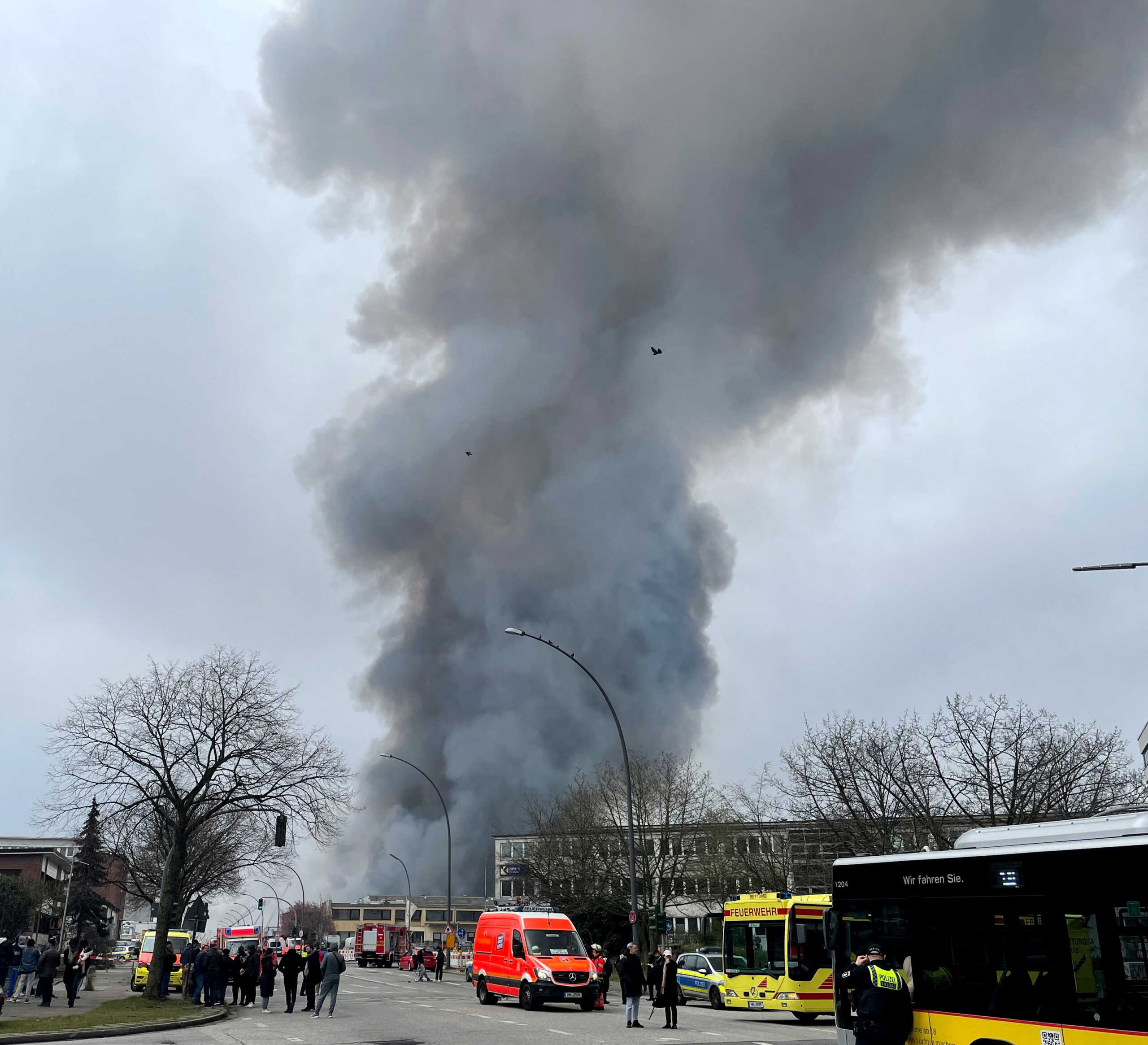 Heavy smoke rises during a major fire in Hamburg-Rothenburgsort, Germany, April 9, 2023.     REUTERS