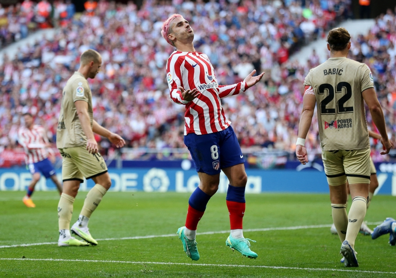 Soccer Football - LaLiga - Atletico Madrid v Almeria - Metropolitano, Madrid, Spain - April 16, 2023 Atletico Madrid's Antoine Griezmann reacts REUTERS