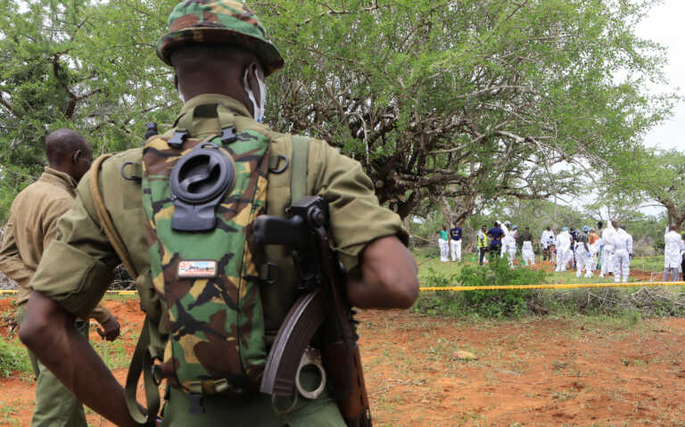 Κένυα: Ανεβαίνει ο αριθμός των πιστών αίρεσης που νήστεψαν μέχρι θανάτου – Έχουν βρεθεί 47 πτώματα