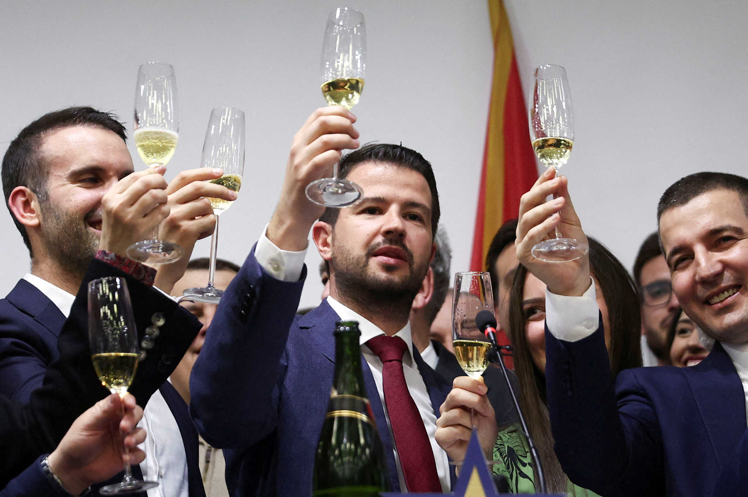 Εκλογές στο Μαυροβούνιο: Νέος πρόεδρος ο 36χρονος Γιάκοβ Μιλάτοβιτς – Τέλος στην 30ετή θητεία του Τζουκάνοβιτς