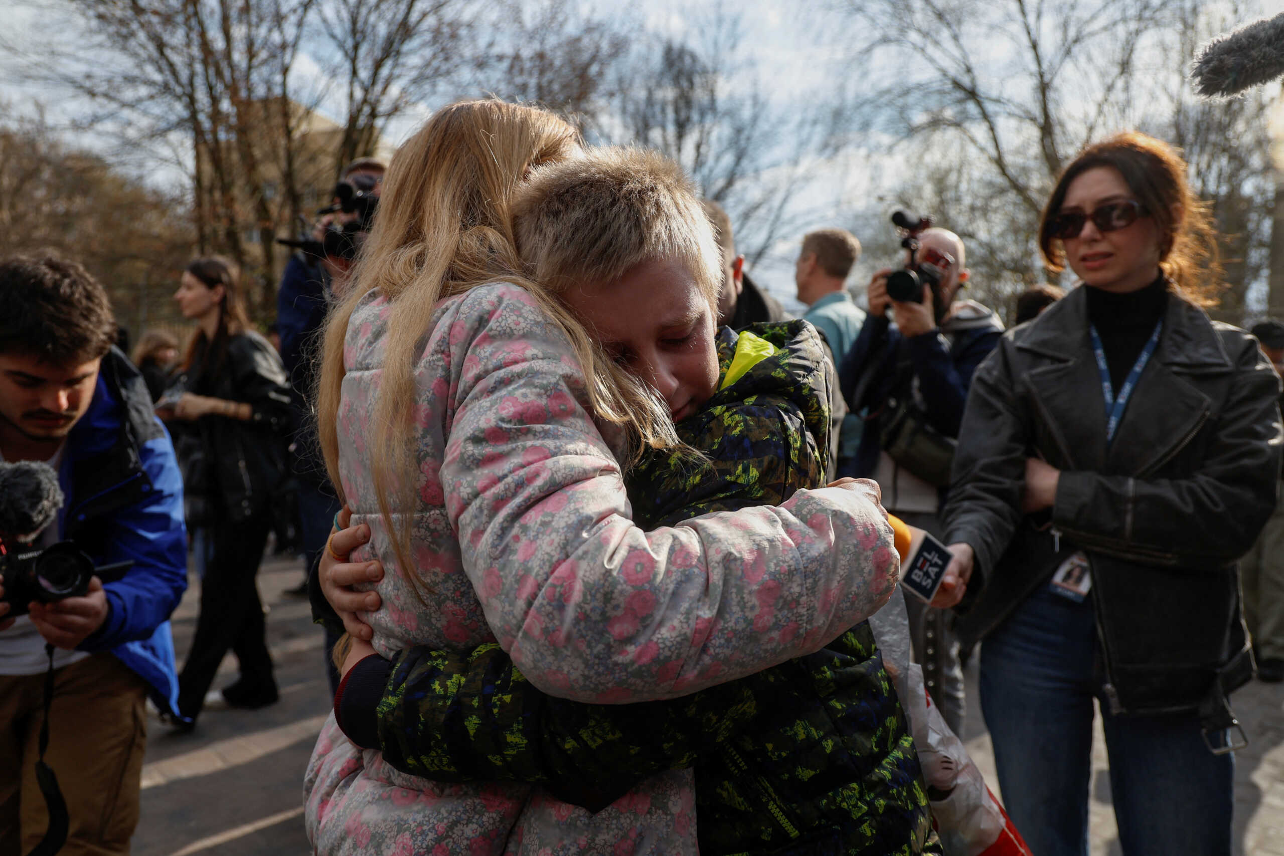Ουκρανία: Επανενώθηκαν με τις οικογένειές τους 31 παιδιά –  Είχαν μεταφερθεί παράνομα στη Ρωσία