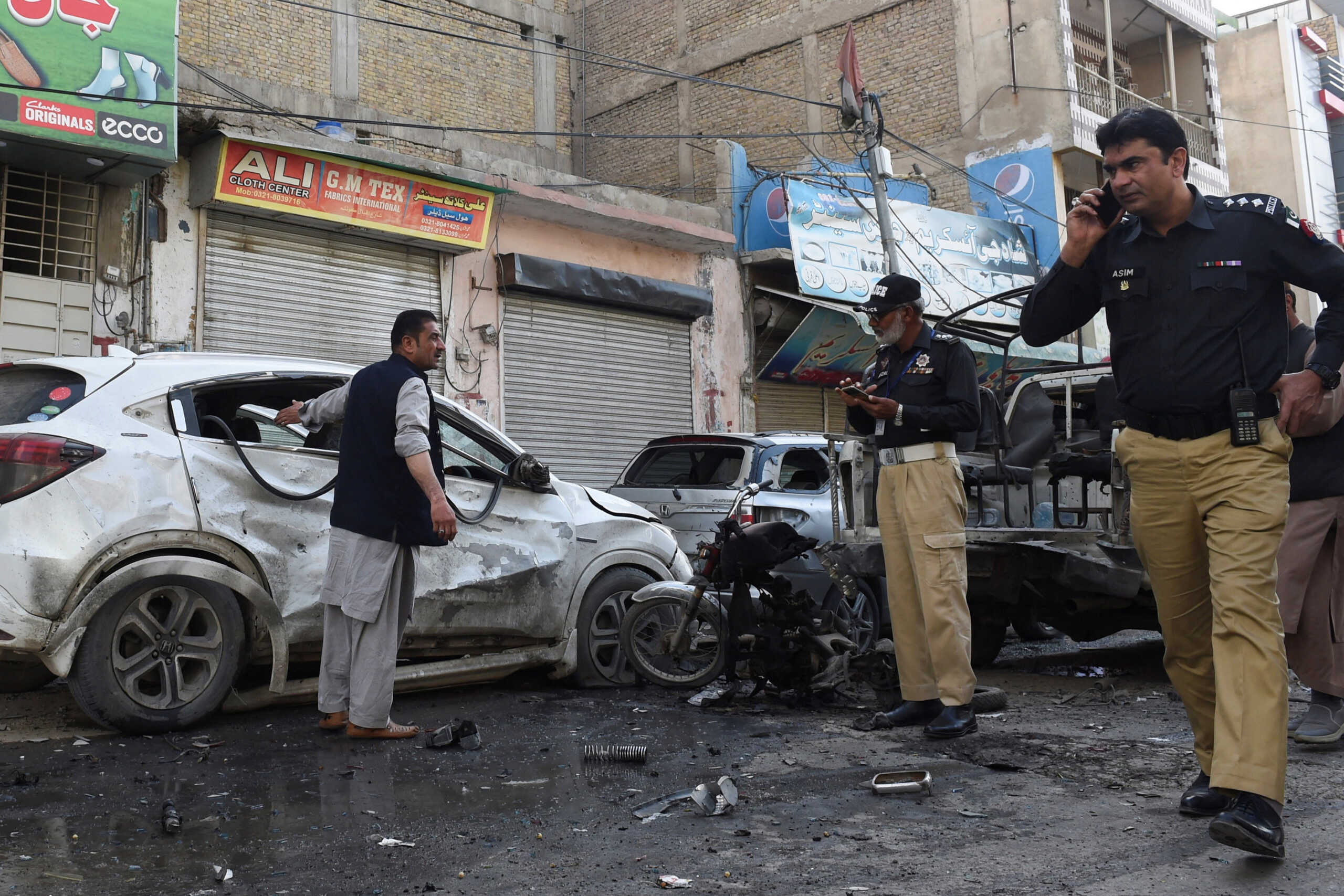 Πακιστάν: Φονική βομβιστική επίθεση με στόχο αξιωματικό της αστυνομίας