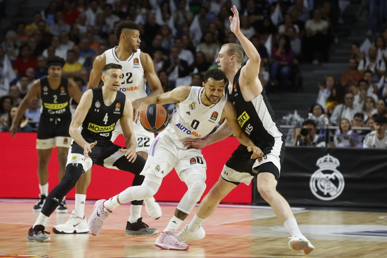 Ρεάλ Μαδρίτης – Παρτιζάν 87-89: Πήρε το «θρίλερ» με τρίποντο του Κέβιν Πάντερ στη λήξη κι έκανε το 0-1 στα playoffs της Euroleague