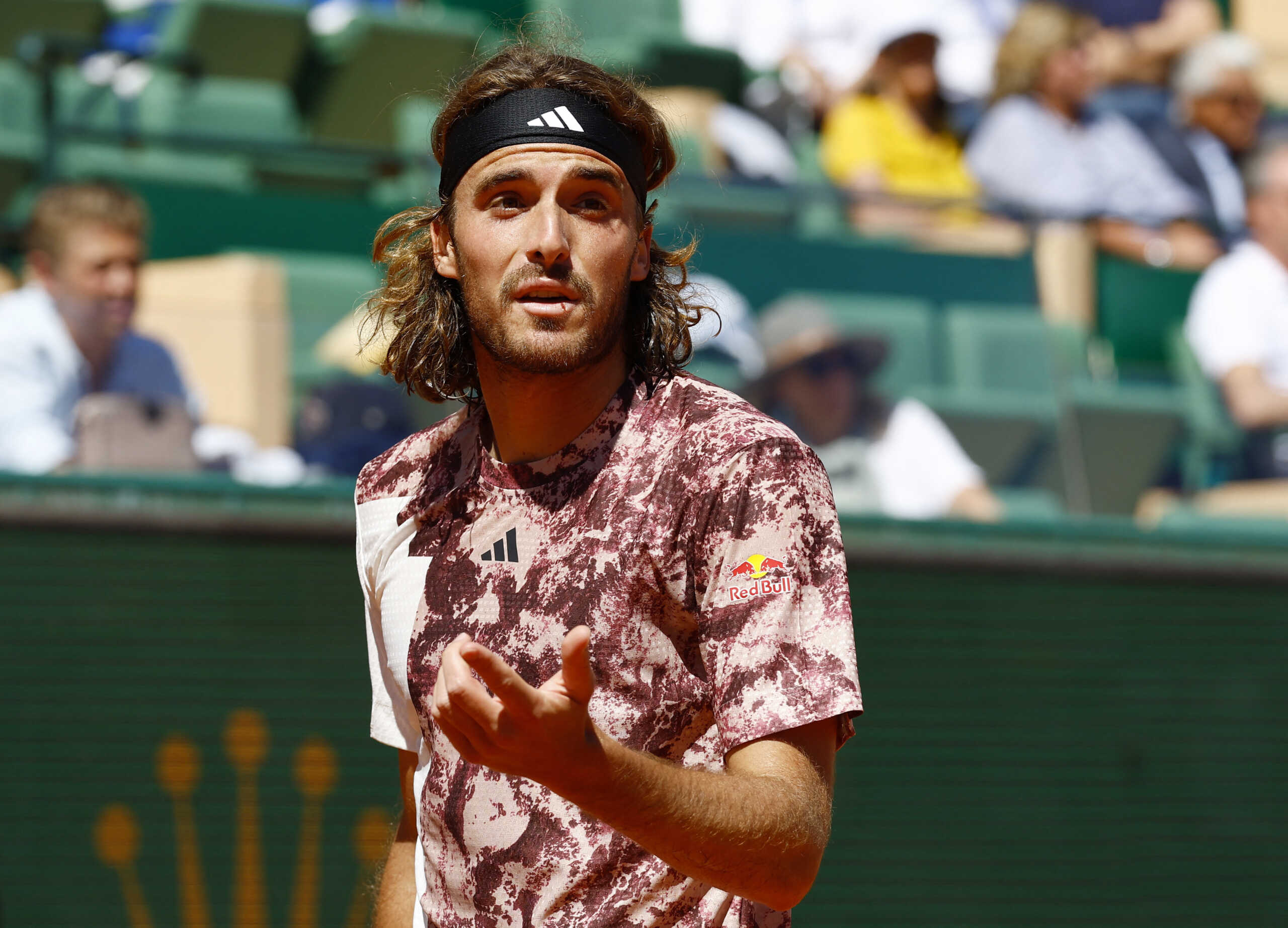 Tennis - ATP Masters 1000 - Monte Carlo Masters - Monte-Carlo Country Club, Roquebrune-Cap-Martin, France - April 14, 2023  Greece's Stefanos Tsitsipas reacts during his quarter final match against Taylor Fritz of the U.S. REUTERS