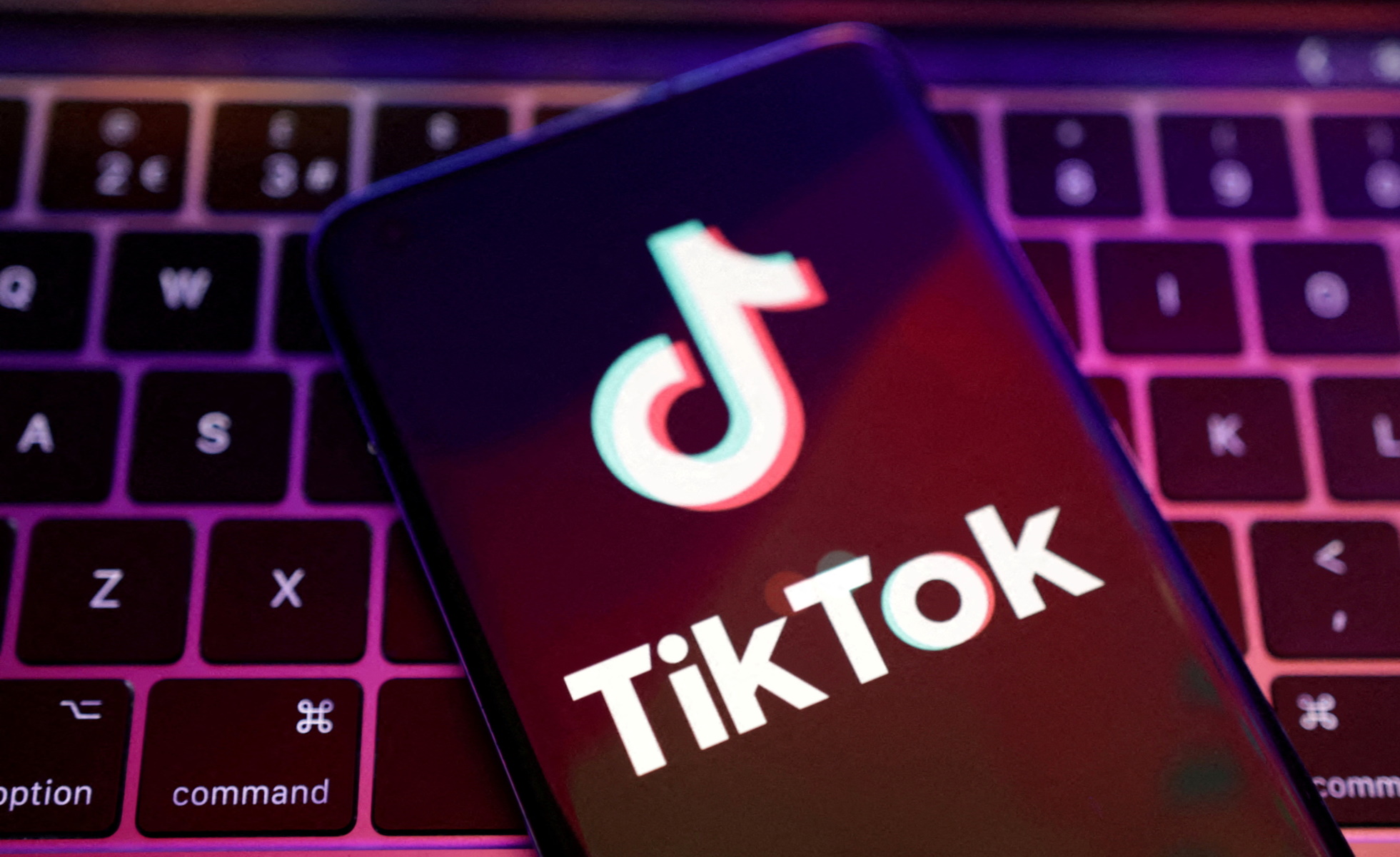 TikTok: Πρόστιμο για παραβίαση προσωπικών δεδομένων ανηλίκων