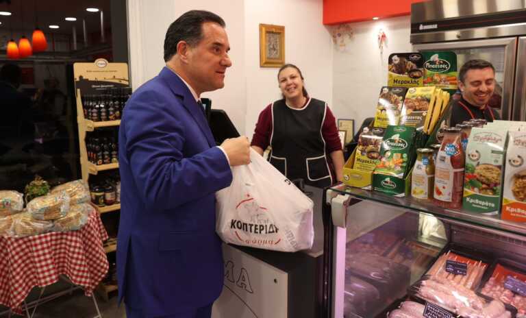 Άδωνις Γεωργιάδης – Ψώνισε σε κρεοπωλείο και ξεκαθάρισε: «Δεν υποστηρίζω τα σούπερ μάρκετ, δίνω μάχη κατά της ακρίβειας»