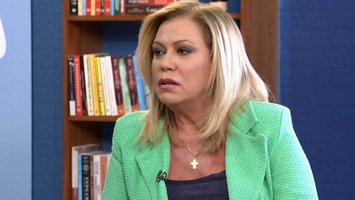 Άρια Αγάτσα: Τα ψηλά τακούνια και η πολιτική είναι δύο ξεχωριστά πράγματα