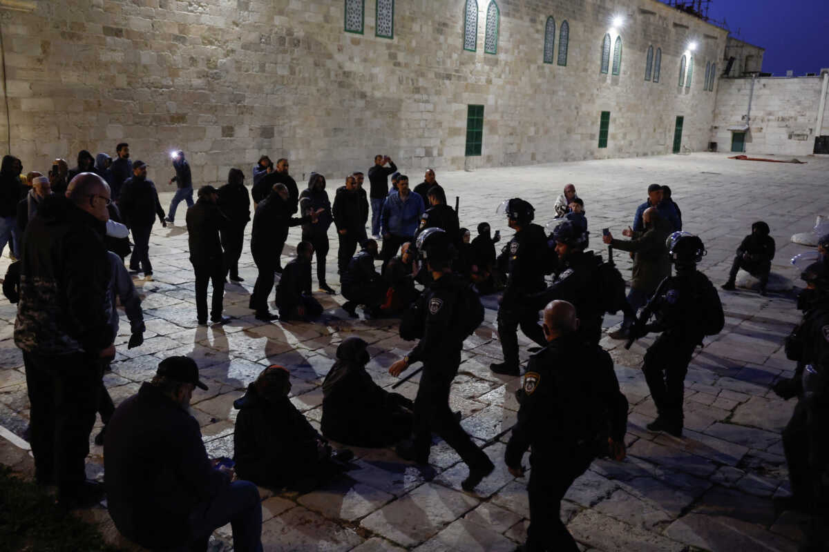 Israeli border police work at the Al-Aqsa compound, also known to Jews as the Temple Mount, while tension arises during clashes with Palestinians in Jerusalem's Old City, April 5, 2023. REUTERS