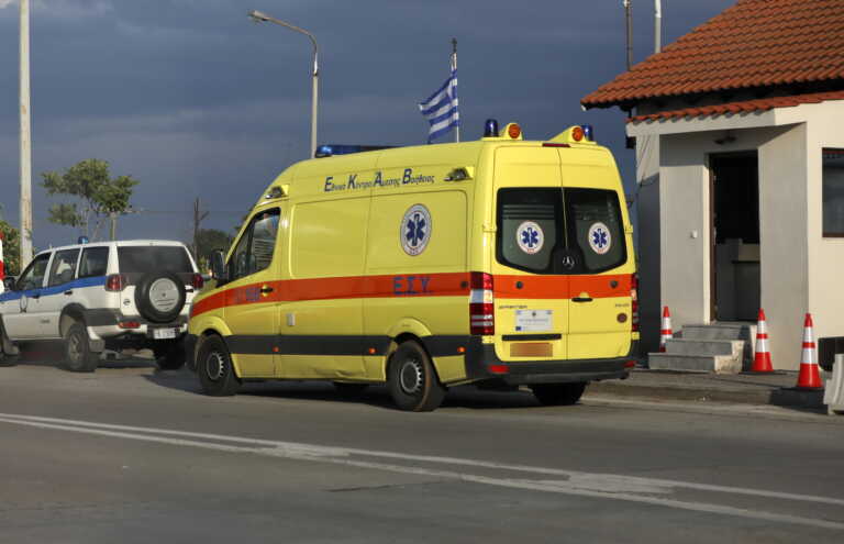 Νέο περιστατικό με καθυστέρηση ασθενοφόρου – 63χρονη ξεψύχησε σε πεζοδρόμιο στη Χαλκιδική