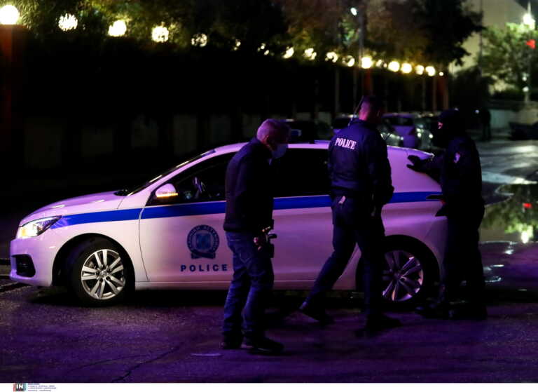Συμπλοκή με ξύλο και πυροβολισμούς έξω από νυχτερινό μαγαζί τα ξημερώματα στην Πρέβεζα - Τρία άτομα στο νοσοκομείο