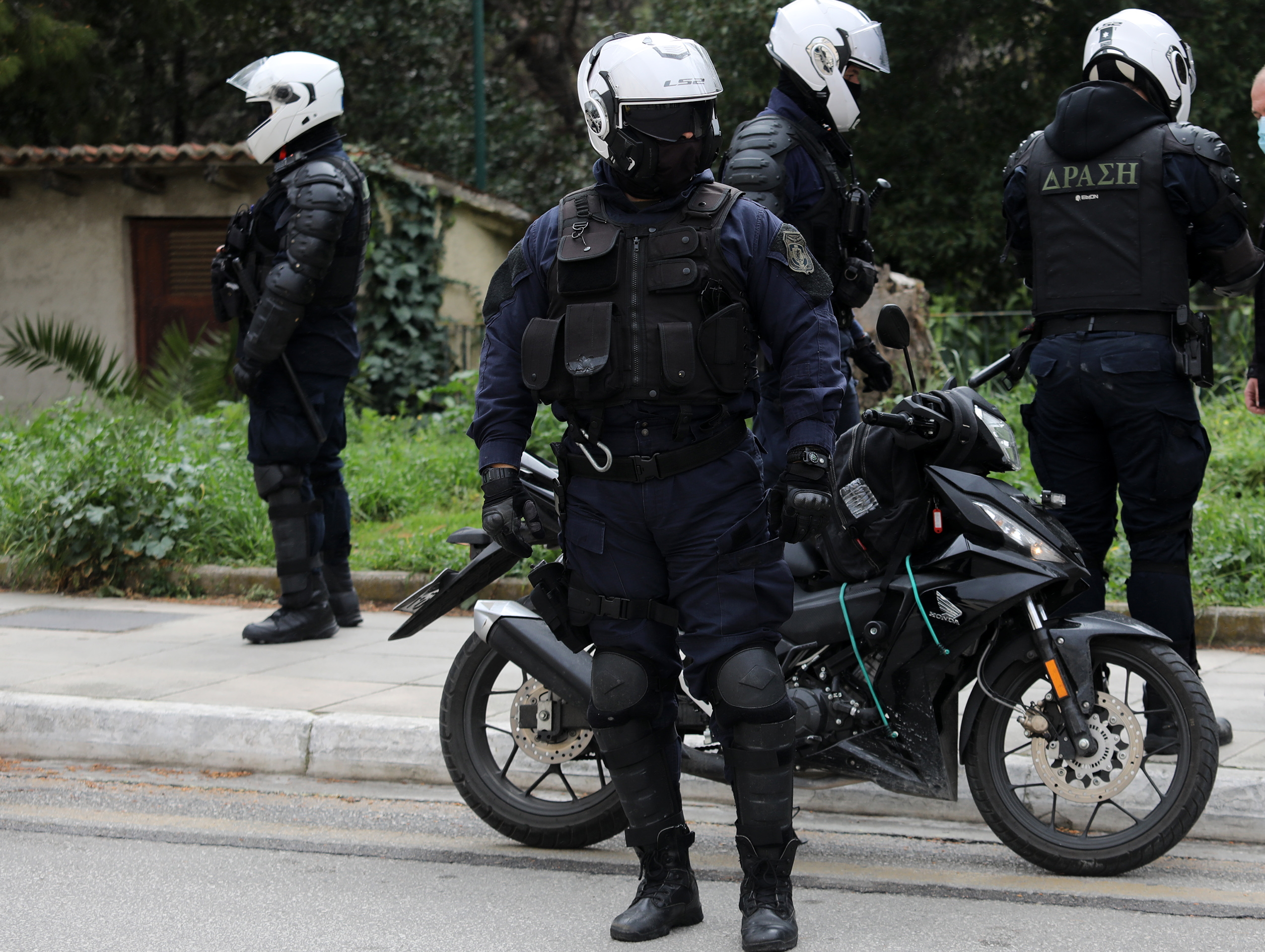 Χαλάνδρι: Έκλεψαν το υπηρεσιακό όπλο αστυνομικού μέσα από το διαμέρισμά του