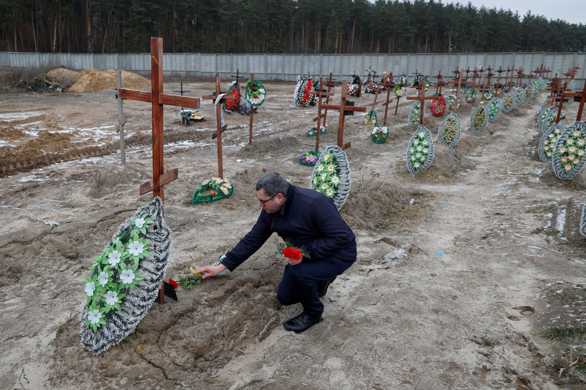 Πόλεμος στην Ουκρανία: Ένας χρόνος από τη σφαγή στην Μπούτσα – Το μήνυμα Ζελένσκι