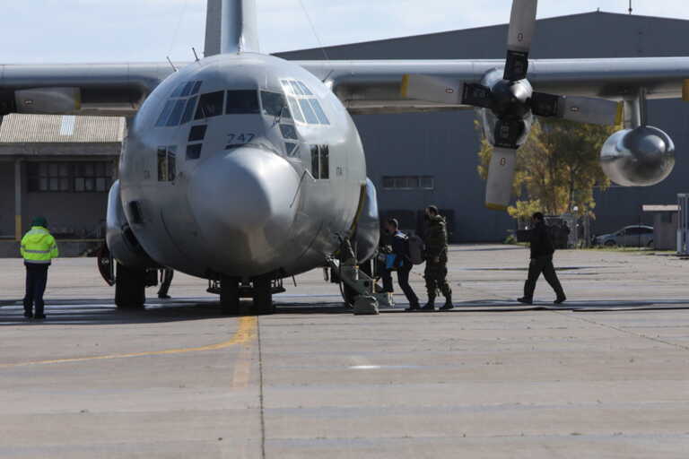 Οι 23 Έλληνες από το Σουδάν θα προσγειωθούν στην Ελευσίνα αύριο το πρωί με το C-27