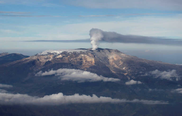 Μεγαλώνει ο τρόμος για το ηφαίστειο Νεβάδο ντελ Ρουίς στην Κολομβία - Εκκενώνονται κι άλλες περιοχές