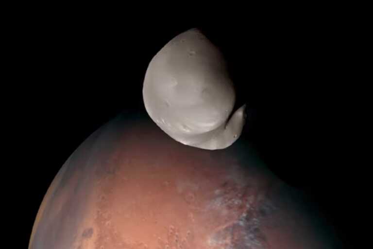 Εντυπωσιακές εικόνες από τον δορυφόρο Δείμο του πλανήτη Άρη έστειλε το διαστημόπλοιο Hope