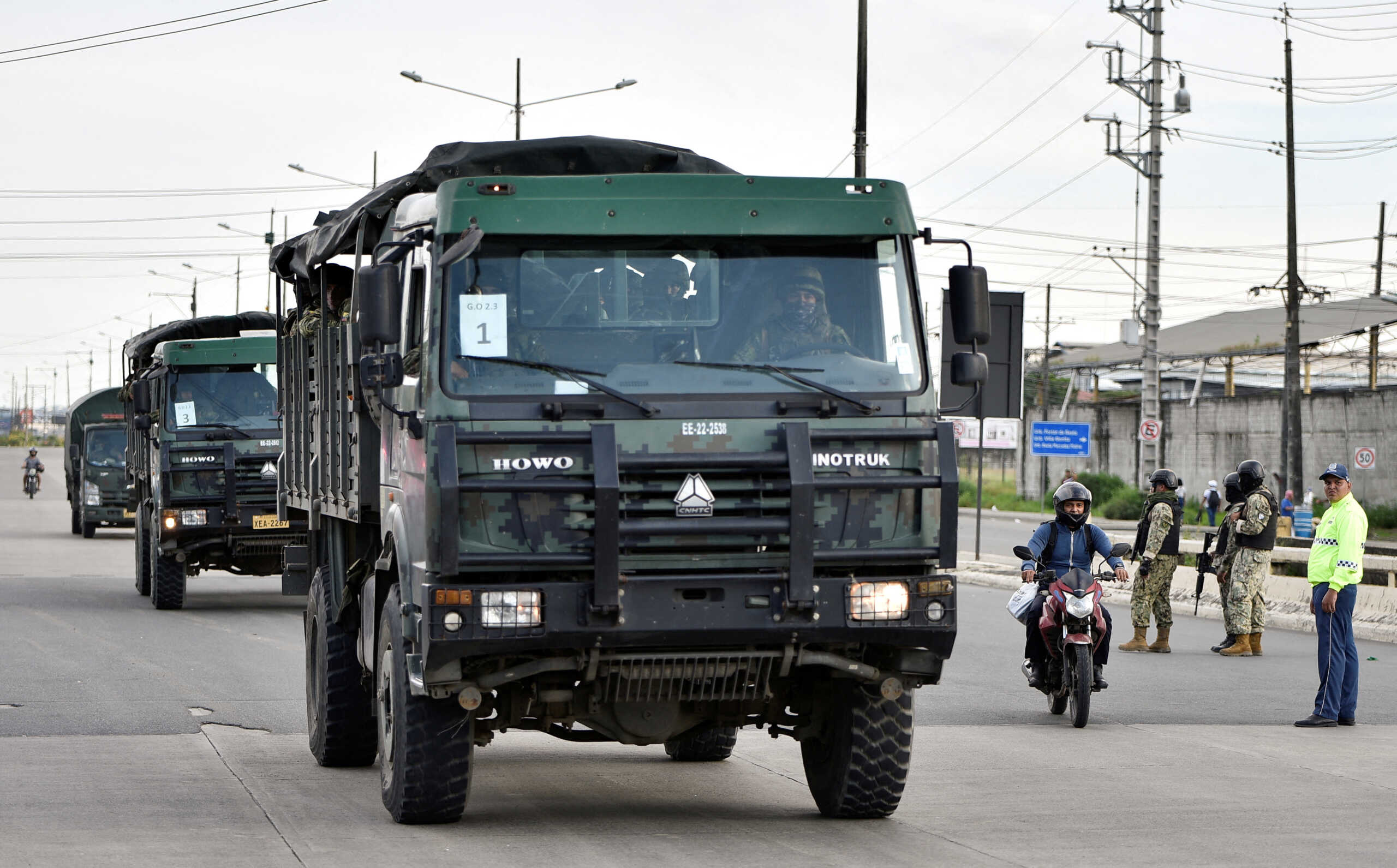 Security personnel arrive at the Penitenciaria del Litoral prison after a riot, in Guayaquil, Ecuador April 14, 2023. REUTERS