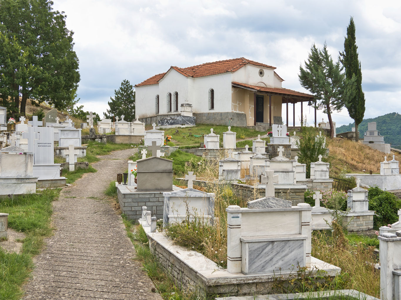Έθιμα του Πάσχα στην Κοζάνη: Από τη Μεγάλη Παρασκευή στα νεκρόδειπνα