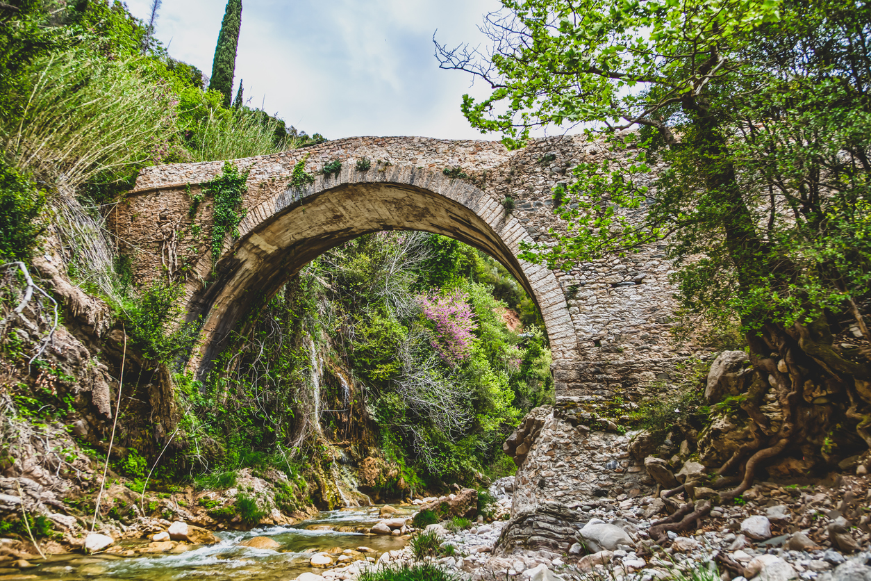 Το αρχαιότερο γεφύρι της Ευρώπης που χρησιμοποιείται έως σήμερα είναι στην Ελλάδα