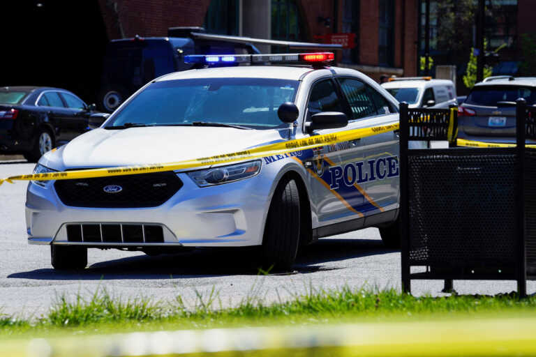 Δεύτερο περιστατικό με πυροβολισμούς στο Λούιβιλ του Κεντάκι μετά το μακελειό στην τράπεζα