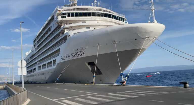 Δείτε το κρουαζιερόπλοιο «Silver Spirit» που έδεσε στη Θεσσαλονίκη - Τι επέλεξαν να κάνουν οι τουρίστες