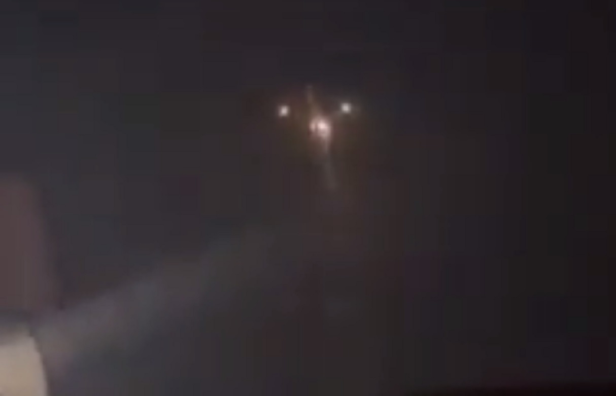 Θρίλερ στο Νεπάλ: Φωτιά ξέσπασε σε αεροσκάφος λίγο μετά την απογείωσή του – Το βίντεο