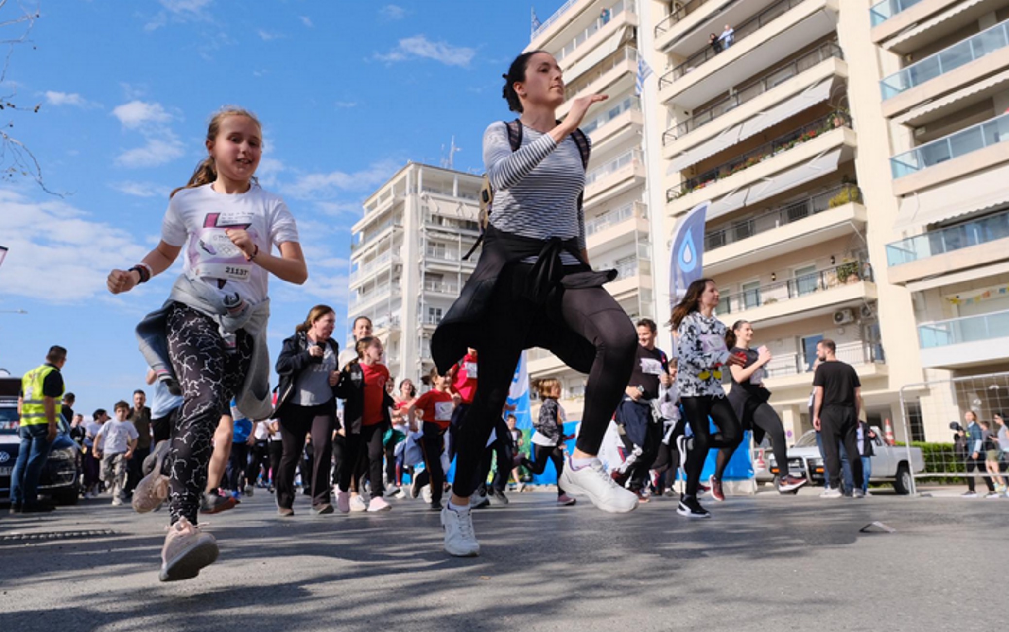 Θεσσαλονίκη: Εικόνες από το «Olympic Day Run Greece» με τη συμμετοχή στα ύψη