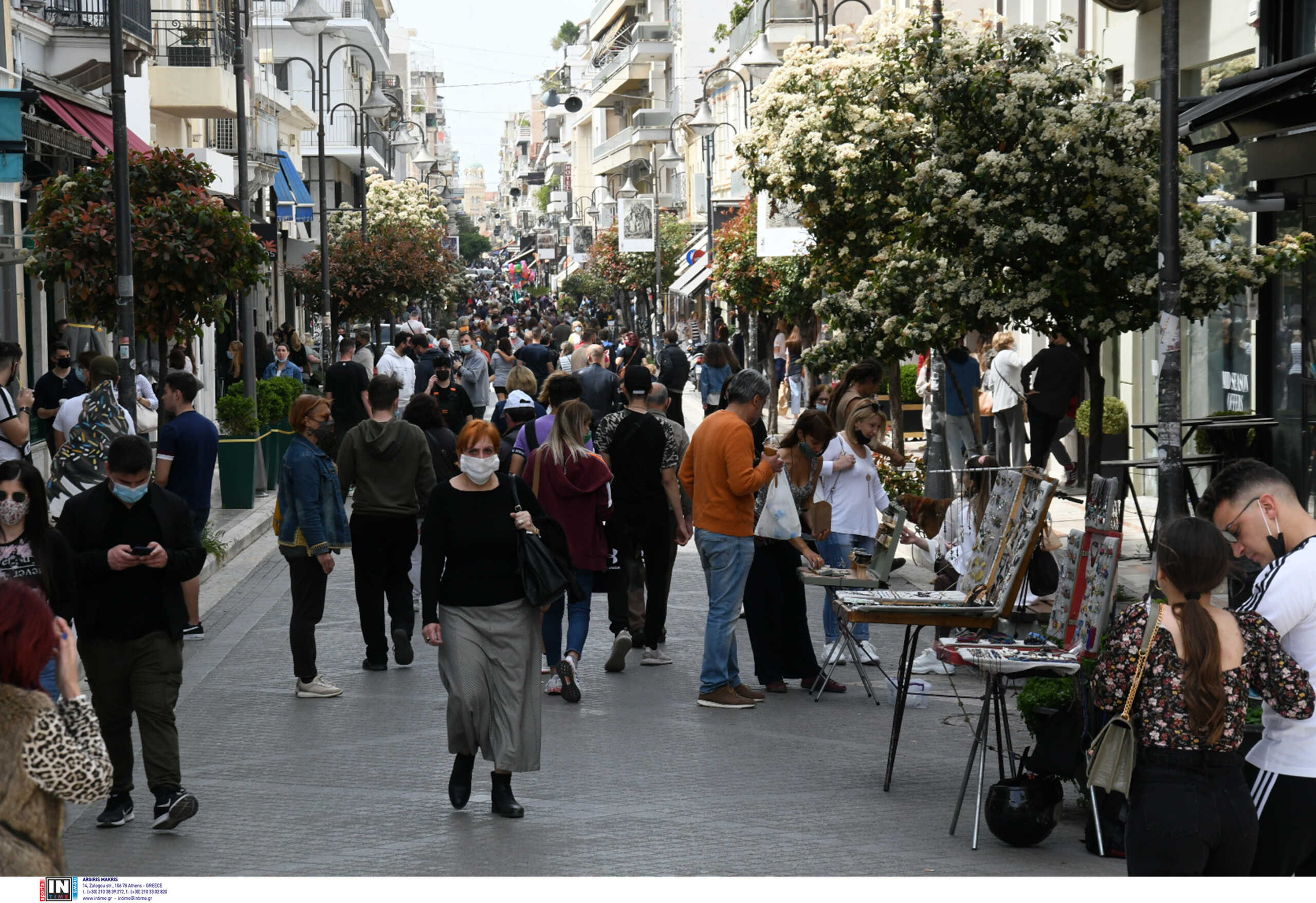 Οικονομική «ανάσα» στο λιανεμπόριο το Πάσχα – «Το “καλάθι του νονού” έκανε τη δουλειά του»