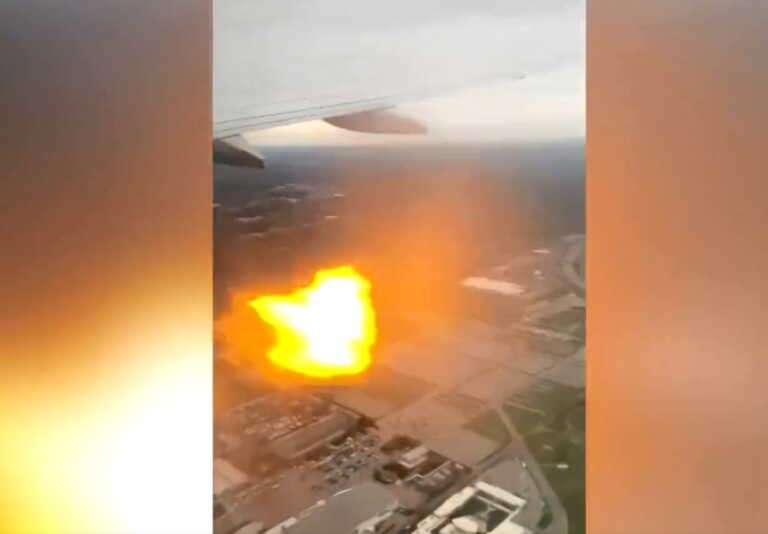 Τρόμος στον αέρα σε πτήση προς την Αριζόνα - Η στιγμή που κινητήρας αεροπλάνου παίρνει φωτιά