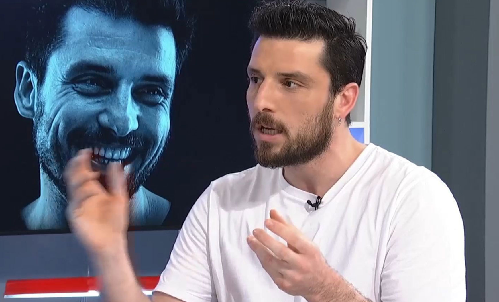 Ο Σπύρος Χατζηαγγελάκης περιέγραψε τη φάρσα που παραλίγο να του στοιχίσει τη ζωή