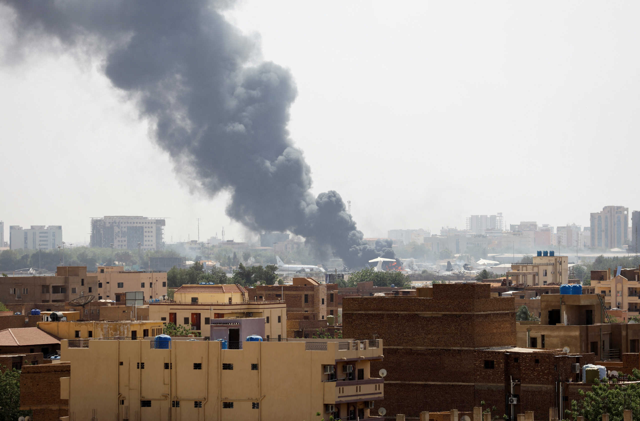 Smoke rises from burning aircraft inside Khartoum Airport during clashes between the paramilitary Rapid Support Forces and the army in Khartoum, Sudan April 17, 2023. REUTERS