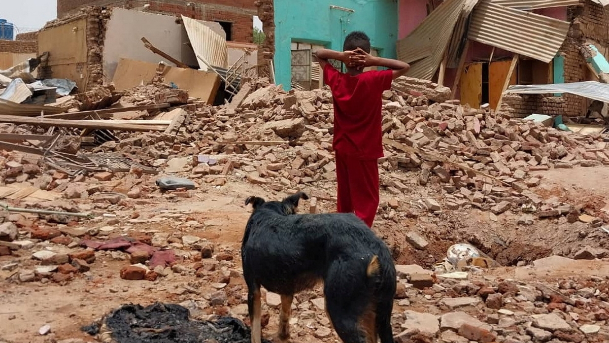 Damaged buildings are seen following clashes between the paramilitary Rapid Support Forces and the army in South Khartoum locality, Sudan April 25, 2023. REUTERS