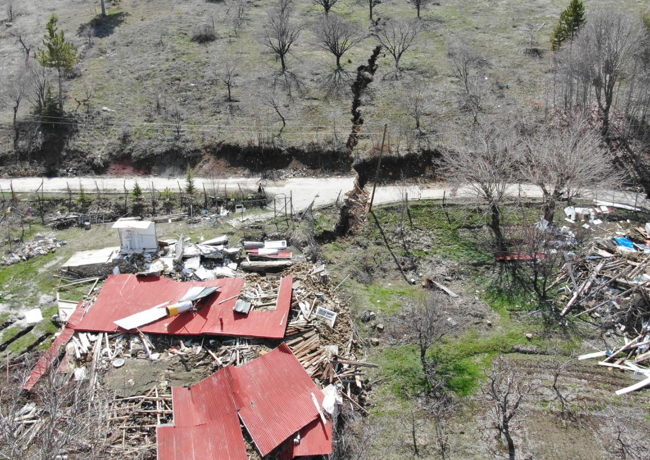Σεισμός στην Τουρκία: Νέα αποστολή με τον Ευθύμιο Λέκκα – Το σπάνιο εύρημα σε ρήγμα
