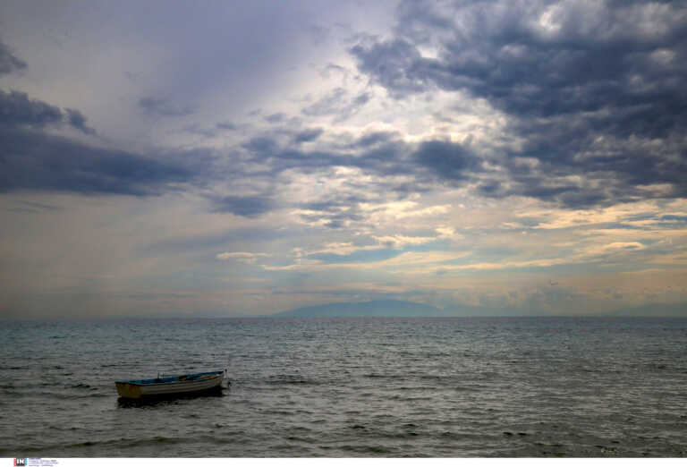 Τραγική κατάληξη για αγνοούμενο ψαροντουφεκά στη Γαυδοπούλα - Το πτώμα του βρέθηκε να επιπλέει στη θάλασσα
